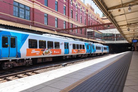 Melbourne-Trains_Trackviews_Menulog